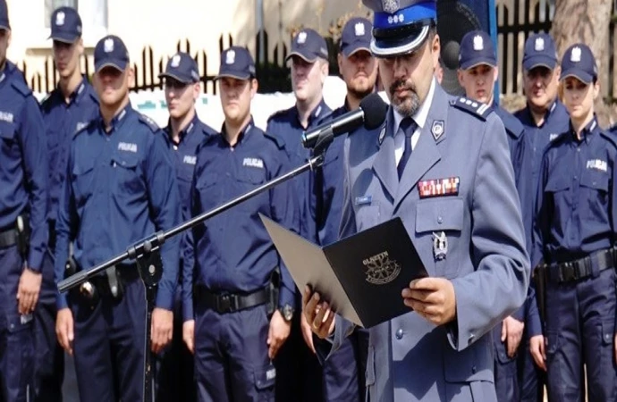 {W Małdytach wmurowano kamień węgielny pod nowy posterunek policji.}