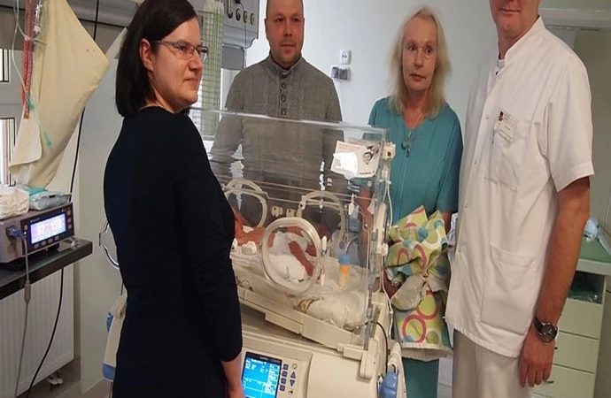 {Lekarzom ze Szpitala Wojewódzkiego w Olsztynie udało się wstrzymać poród. Dzięki nim na świat mogła przyjść mała Patrycja.}